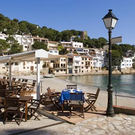 Con Vistas Alas Islas Medas *